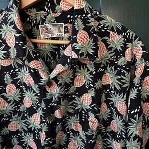 Vintage Tori Richard Hawaiian Shirt XL Pineapple Aloha Rayon Made USA Parrothead